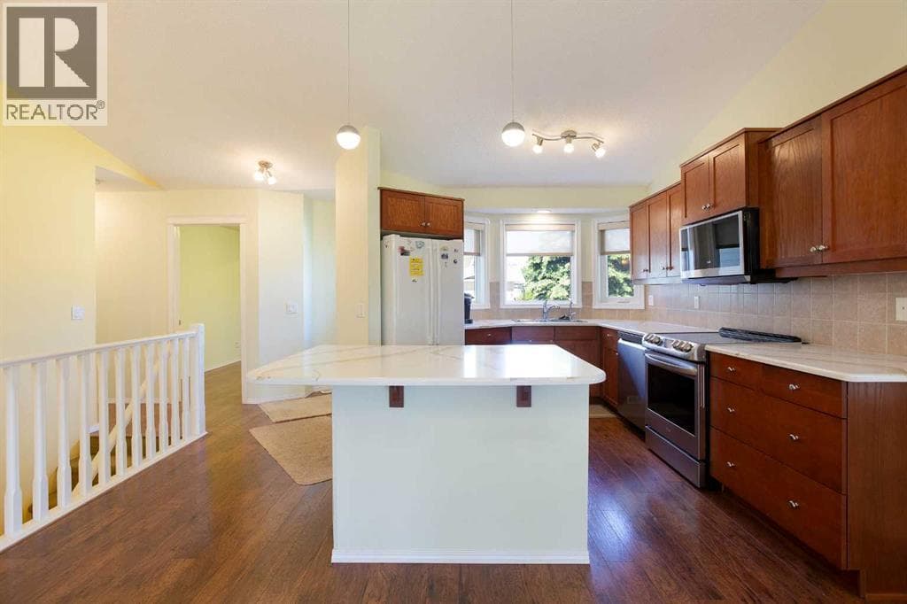 612 Riverside Boulevard NW — photo 5
