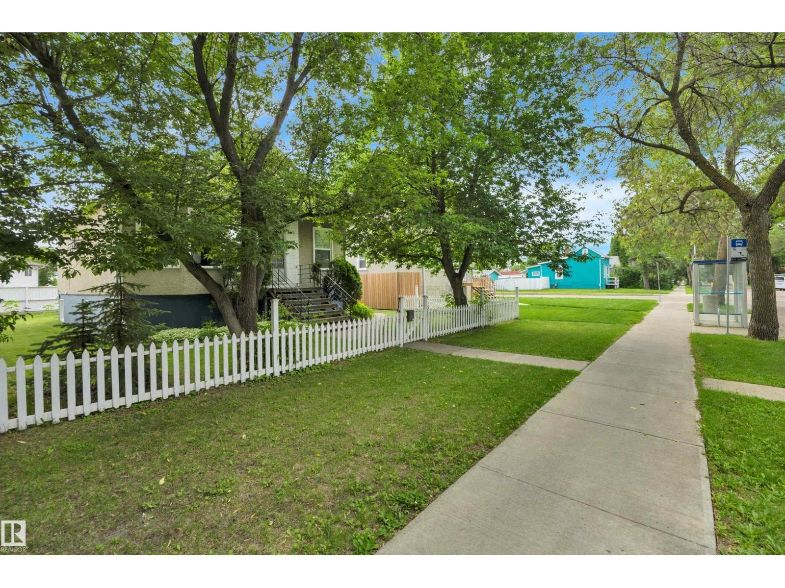 9307 92 ST NW — photo 5