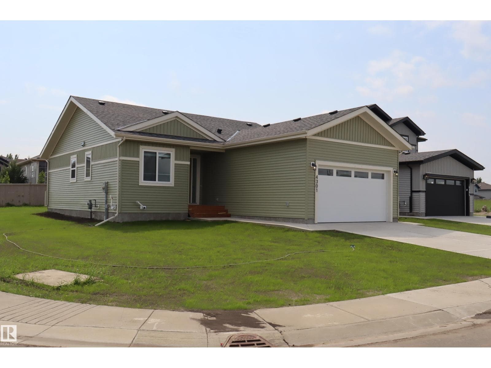 4301 Cedar Drive — photo 2