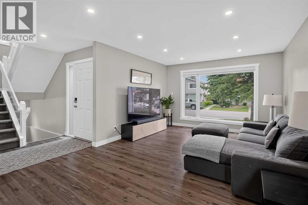 132 WOODGLEN Way SW — photo 5