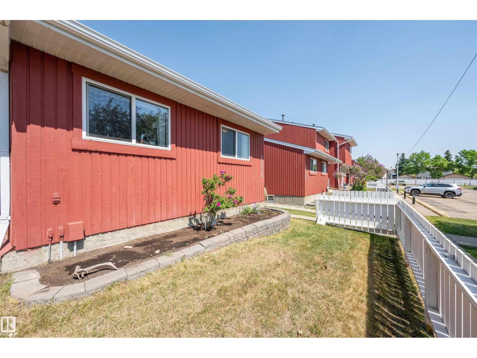 10678 Beaumaris RD NW — photo 4