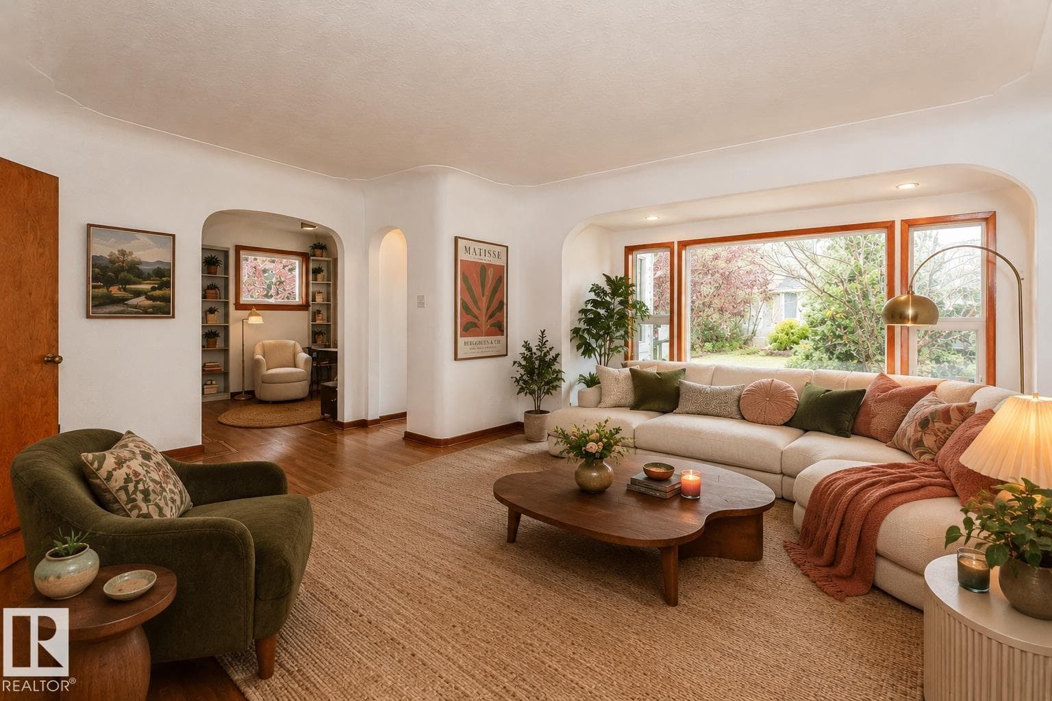 8935 120 ST NW