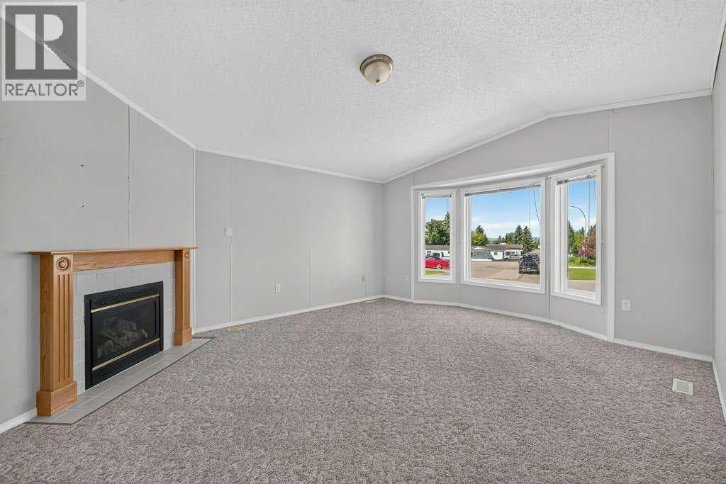 206 2 Avenue SE — photo 2