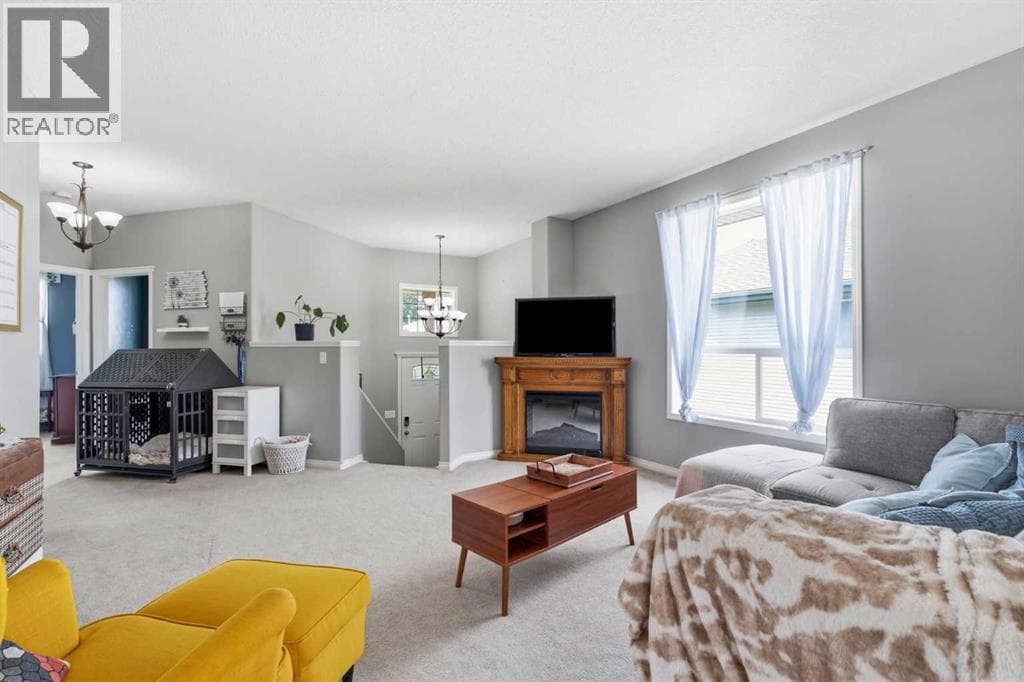 27 Hallgren Drive — photo 5