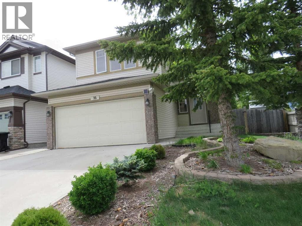 35 Panamount View NW — photo 3