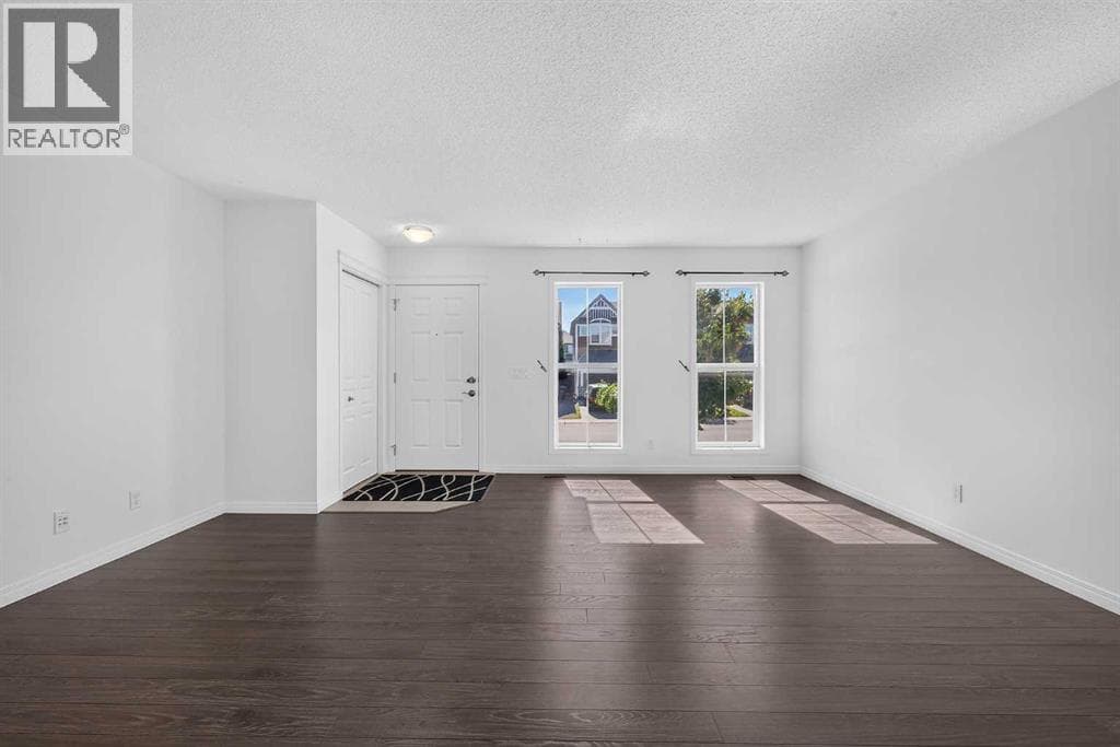 330 Auburn Meadows Boulevard SE — photo 2