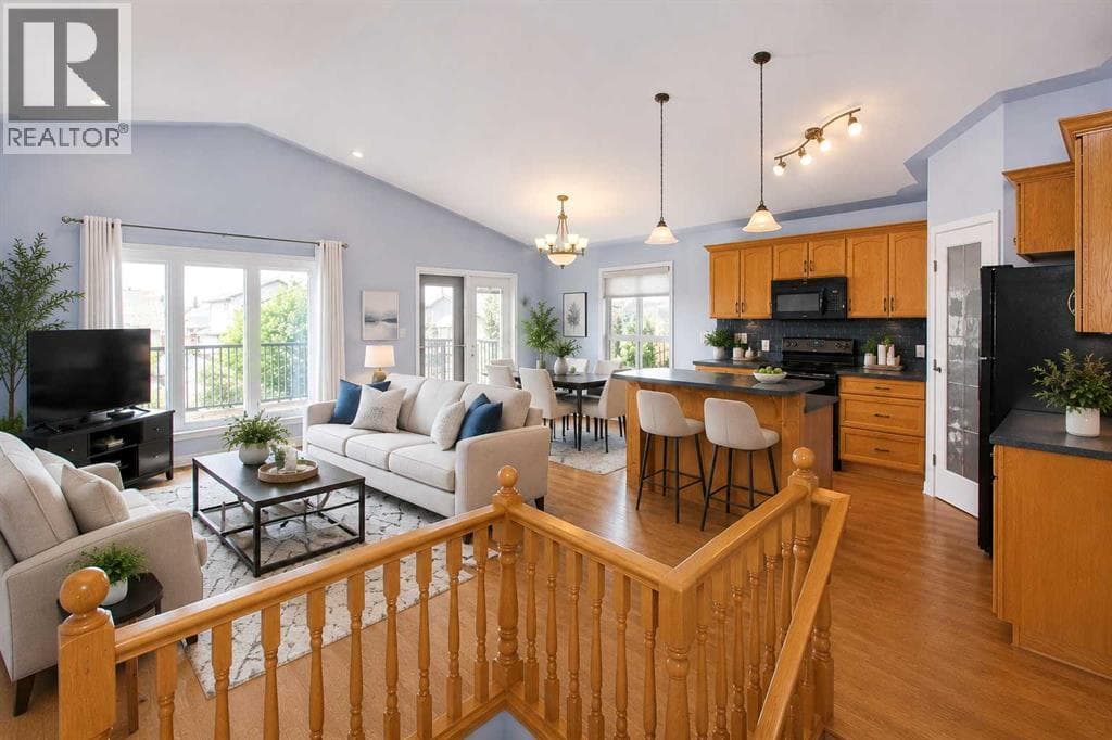 76 Lakeway Boulevard — photo 3