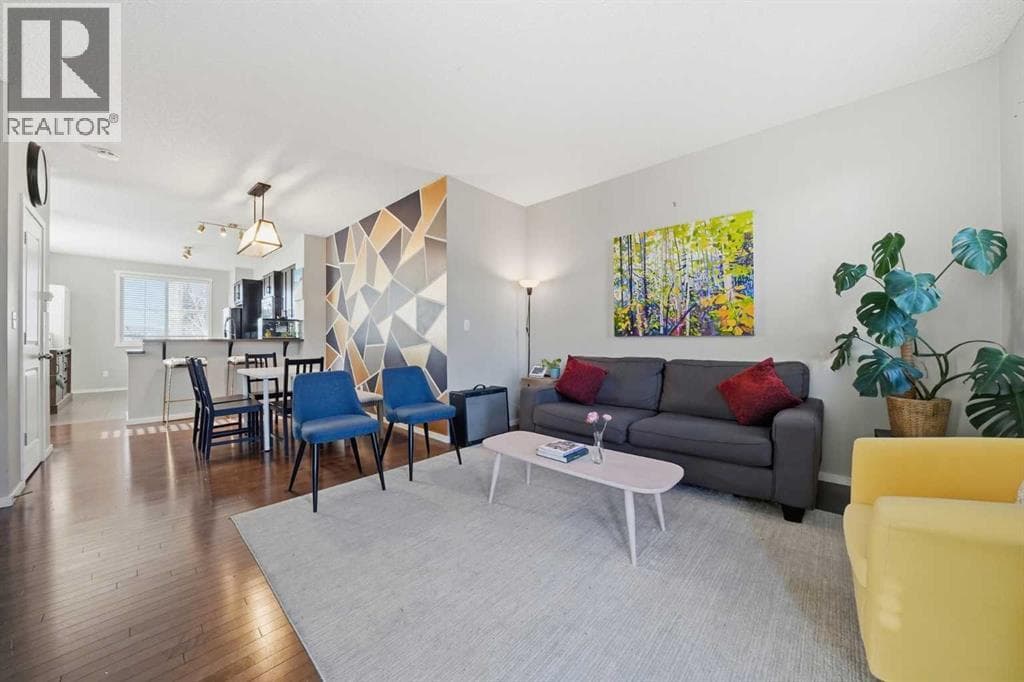 176 Evansview Gardens NW — photo 4