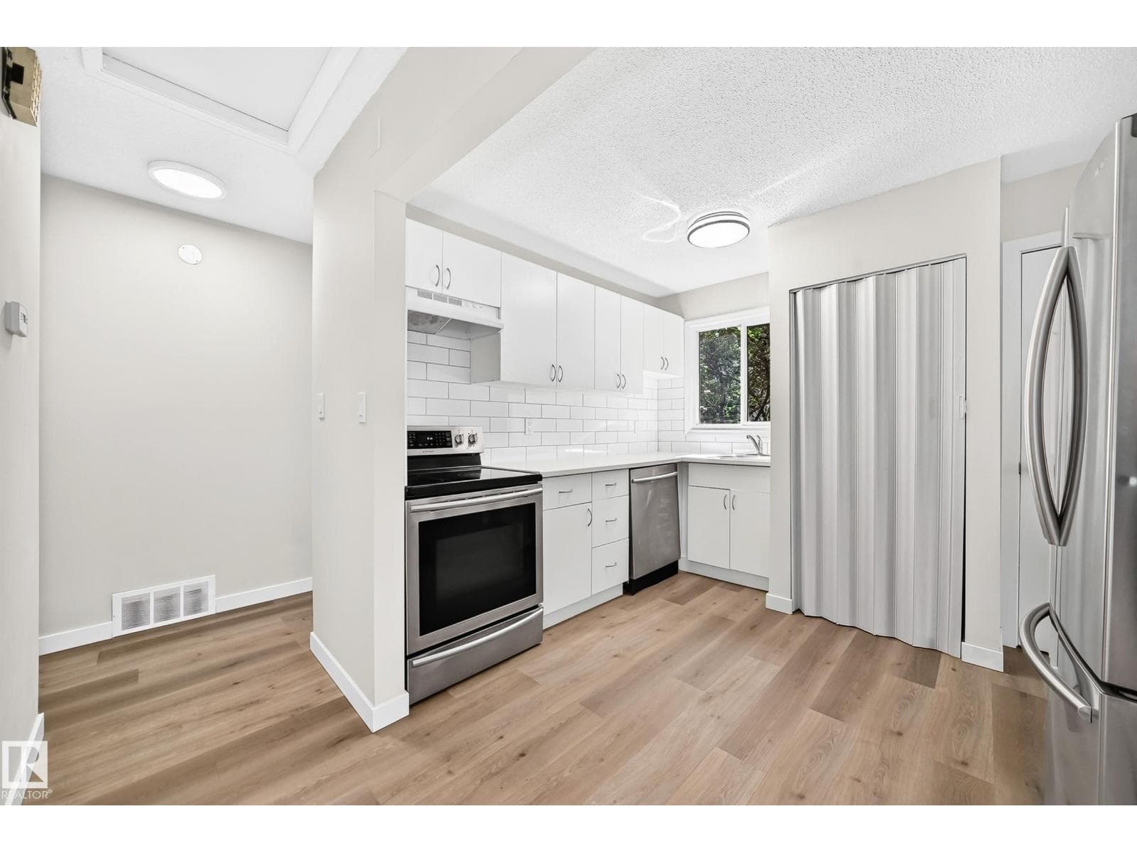 13835 114 ST NW — photo 5