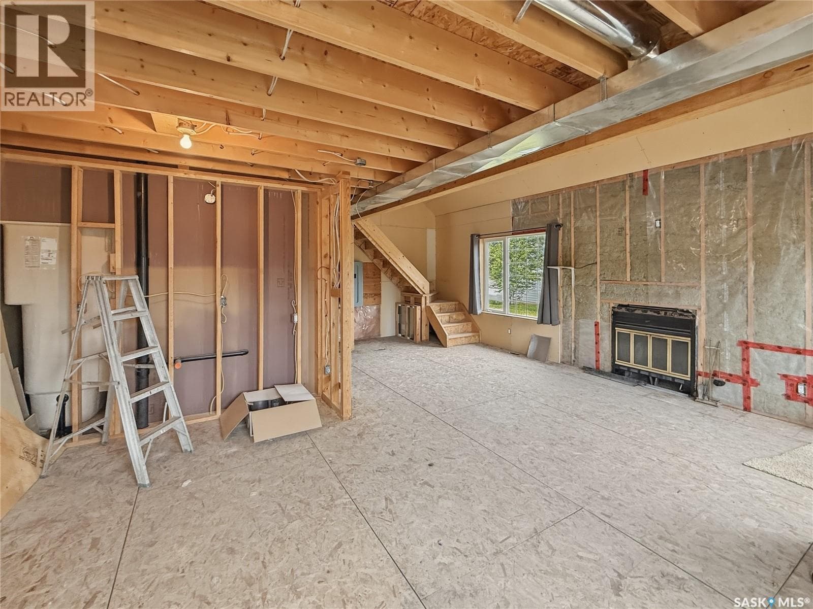 403 Smith CRESCENT — photo 5