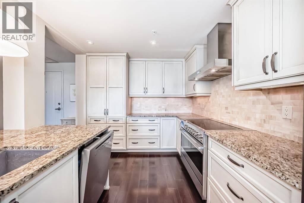 404, 211 Quarry Way SE — photo 5