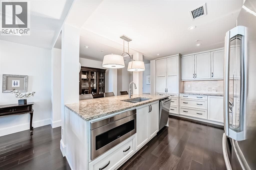 404, 211 Quarry Way SE — photo 4
