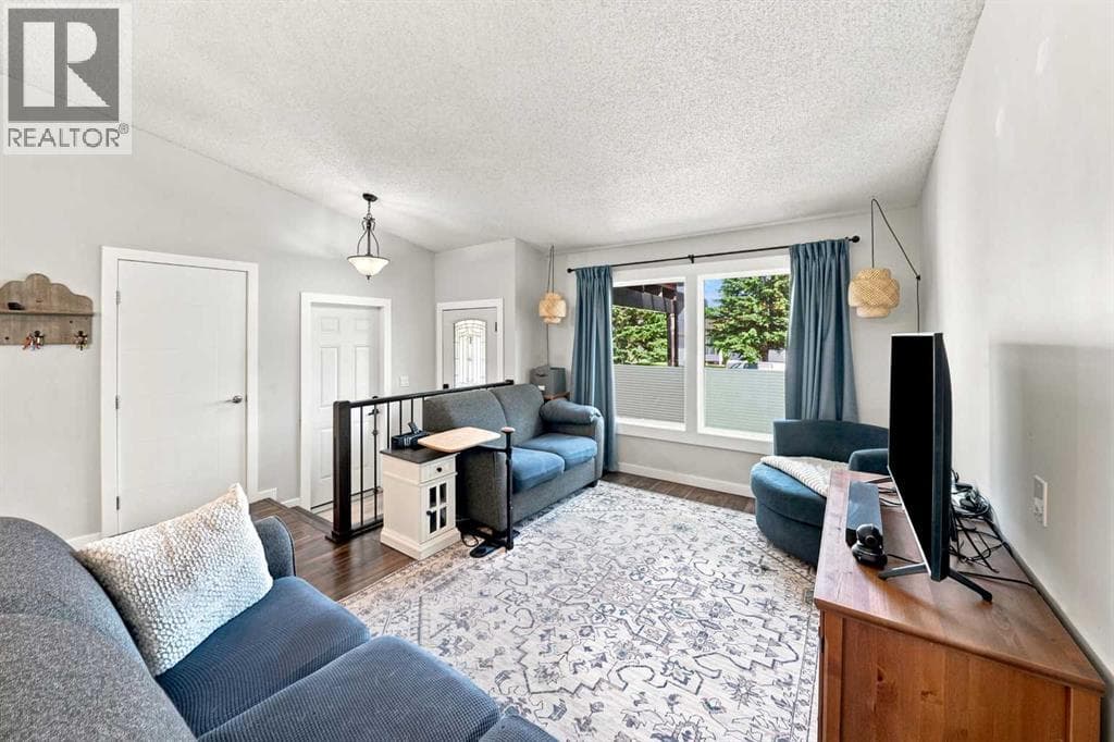 60 Conners Crescent — photo 4