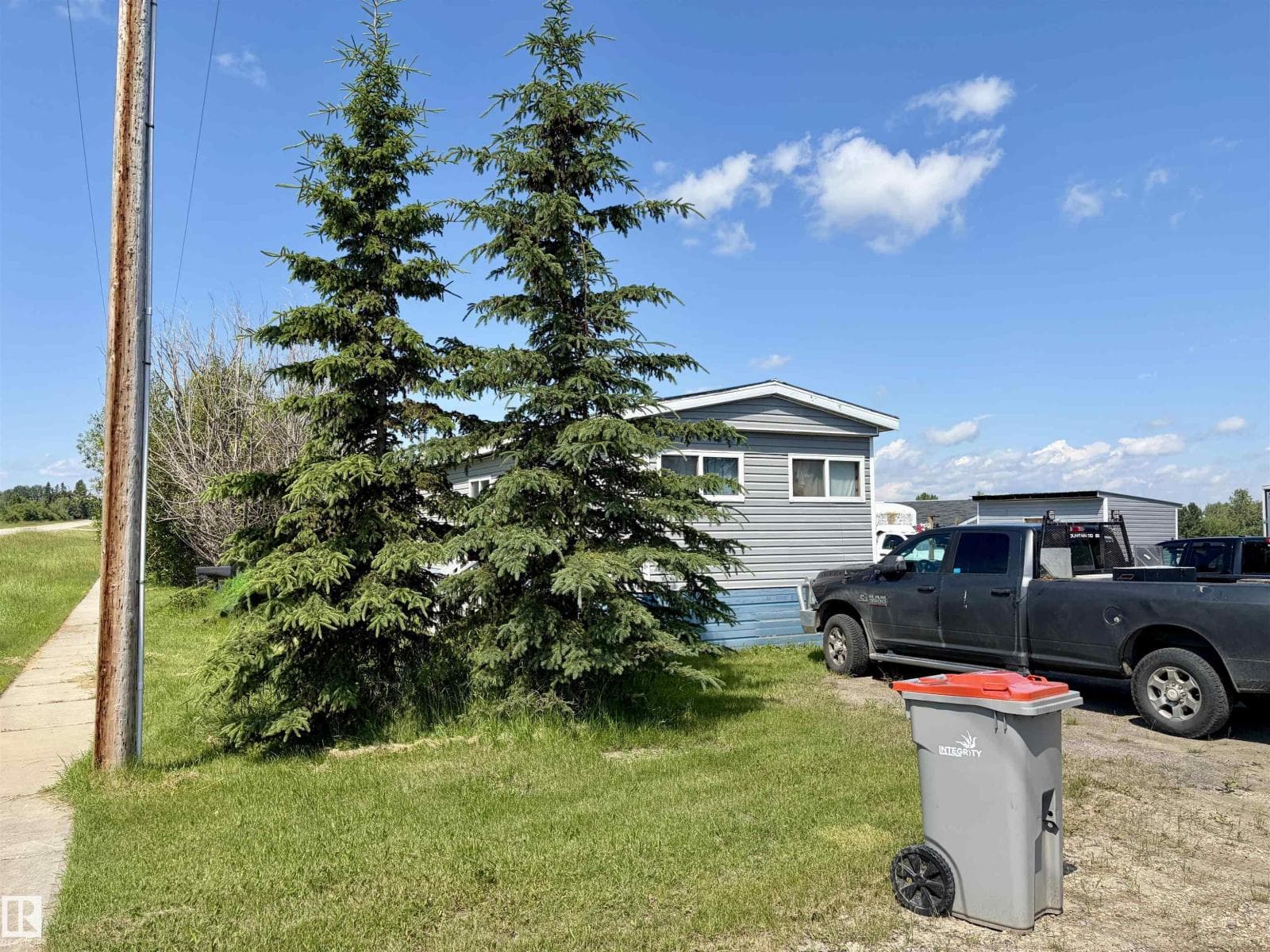 218 Hwy 13 E — photo 3