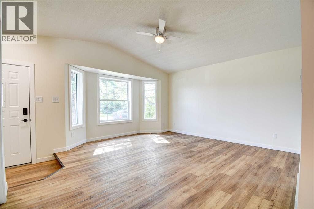 82 Excell Street — photo 4
