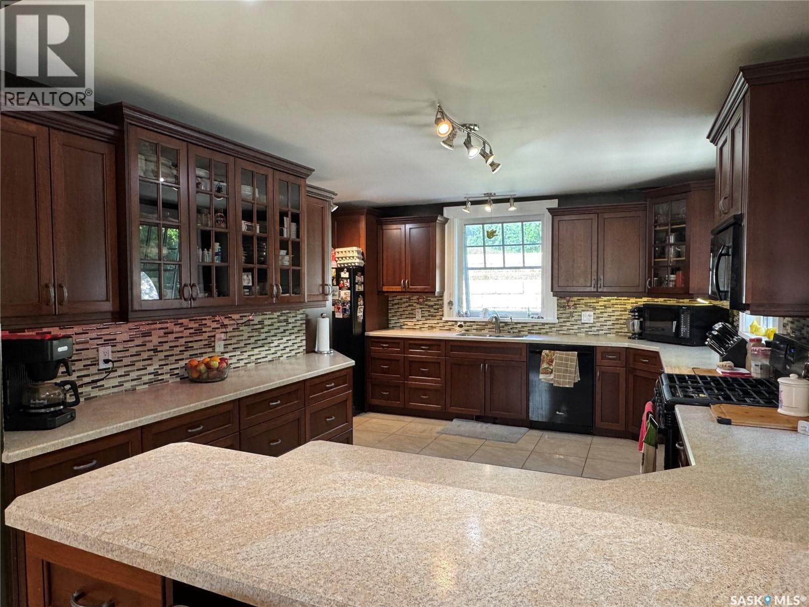 607 BARNETT DRIVE — photo 3