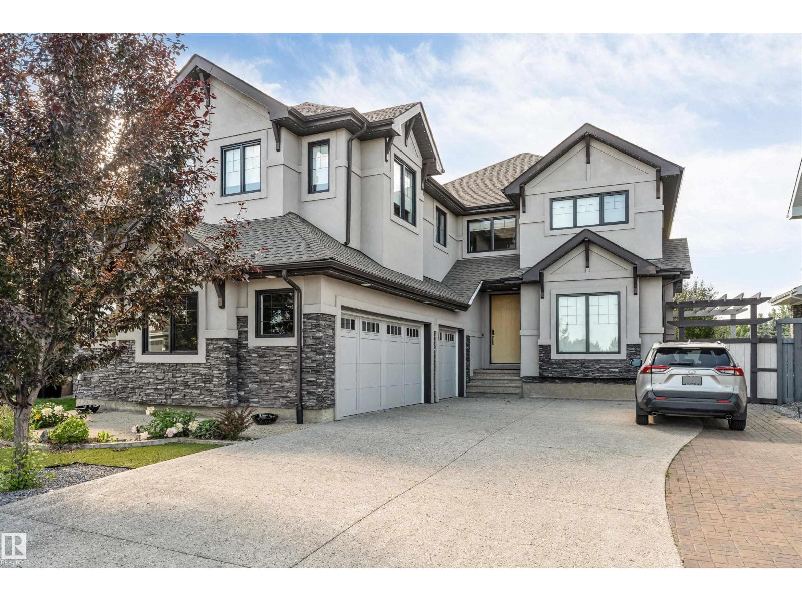 656 180 ST SW SW