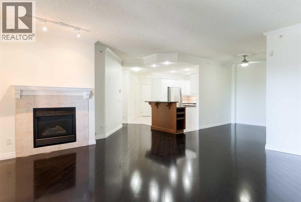205, 200 Patina Court SW — photo 5