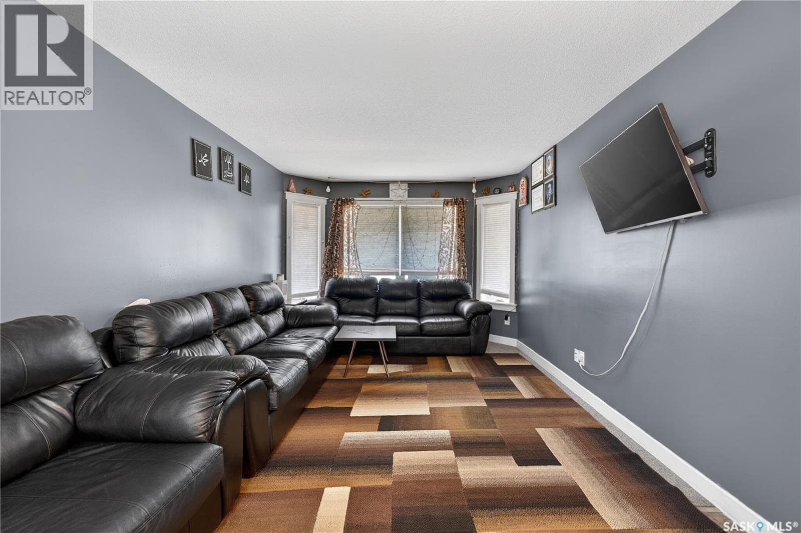 5306 Universal CRESCENT — photo 4