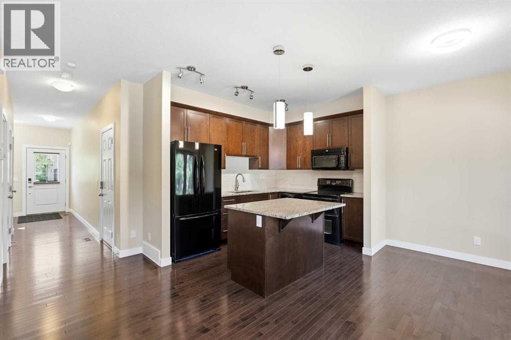 431 quarry Villas SE — photo 3