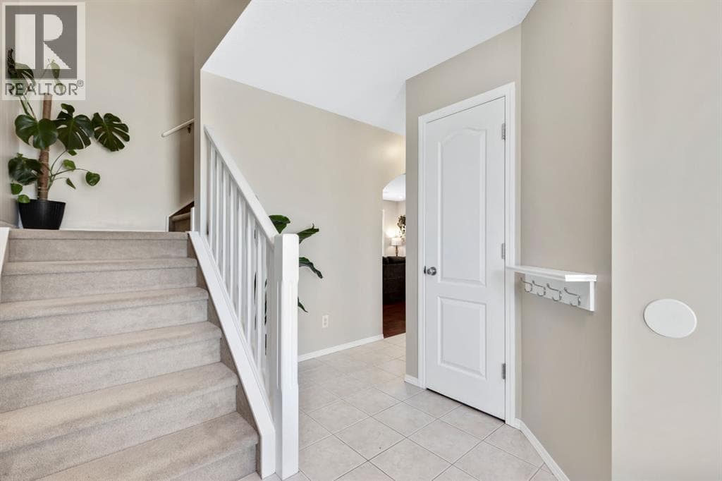 148 Hillcrest Boulevard — photo 2