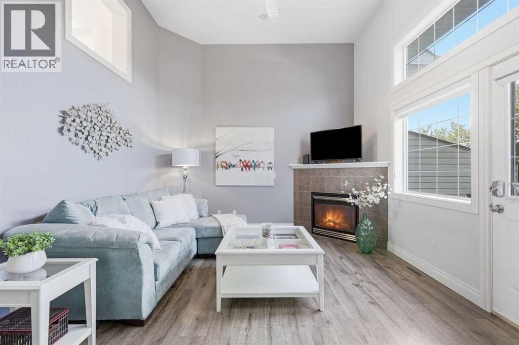 4 Cougar Ridge Mews SW — photo 5