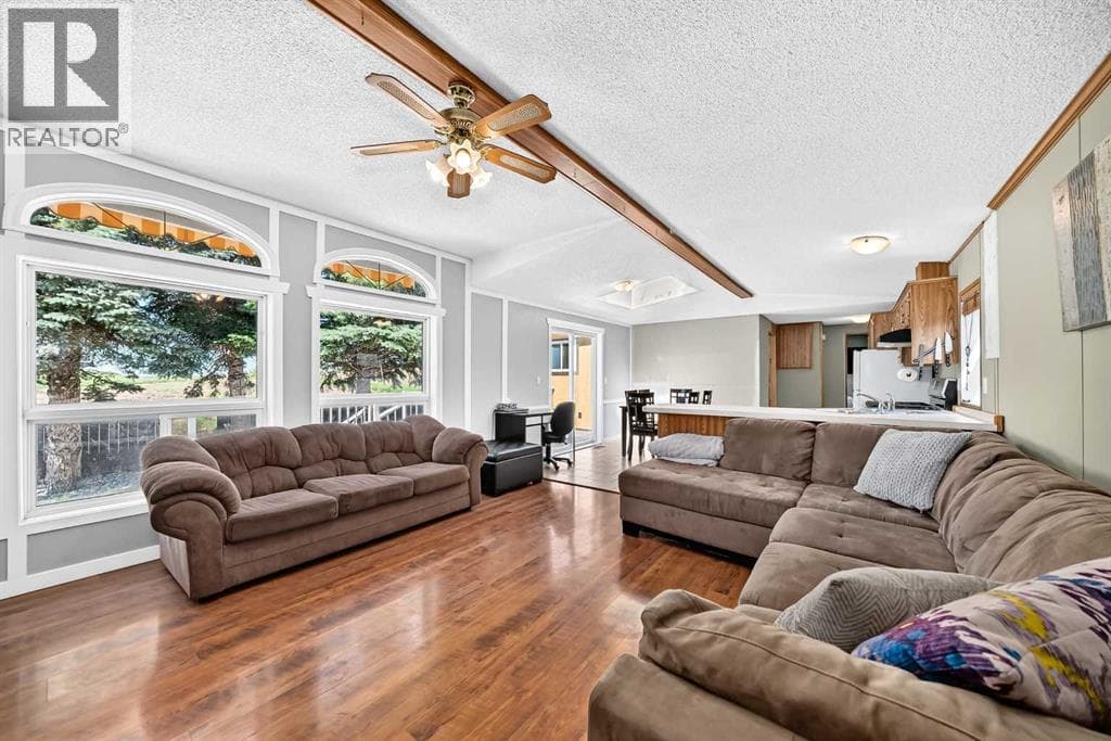 41 Westmount Drive — photo 4
