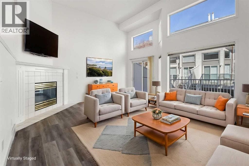52 Kingsland Court SW — photo 3