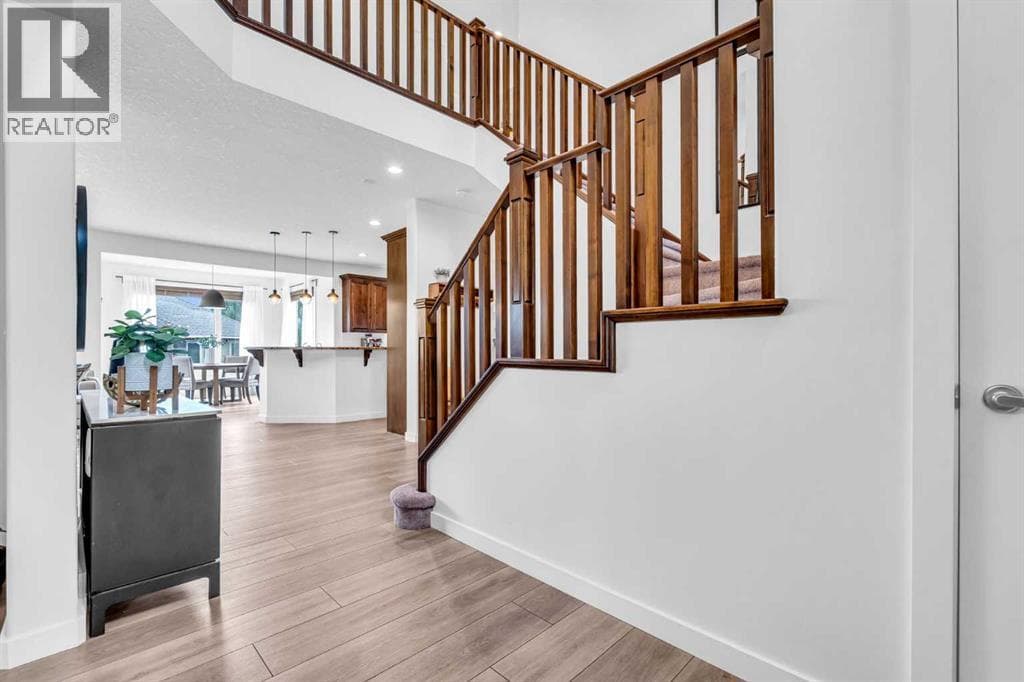 452 Evergreen Circle SW — photo 3