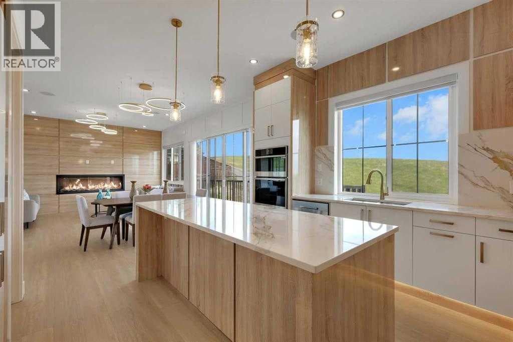 230 Royal Birch View NW — photo 4