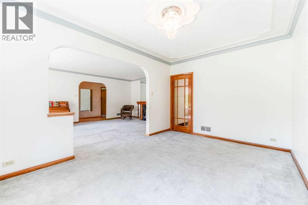 1122 9 Street NW — photo 5