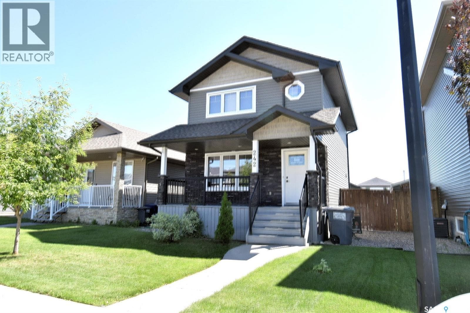 242 Geary CRESCENT