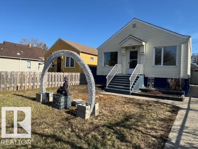 9221 110 AV NW — photo 2