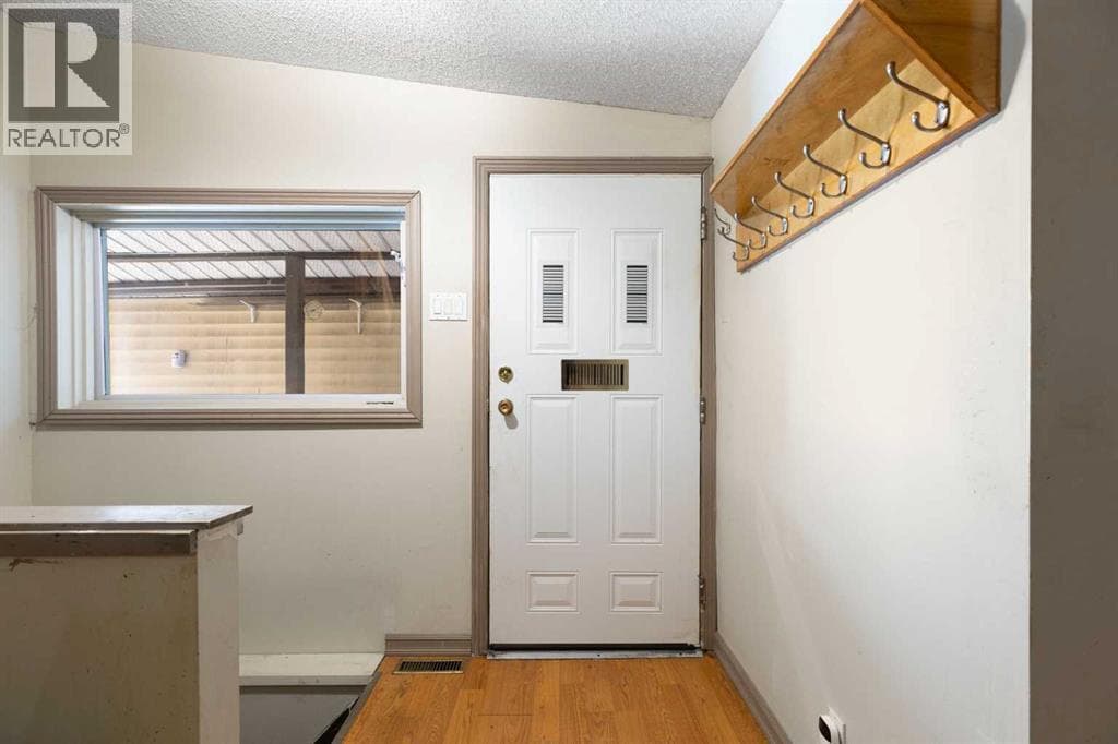 3819 1 Street NE — photo 5