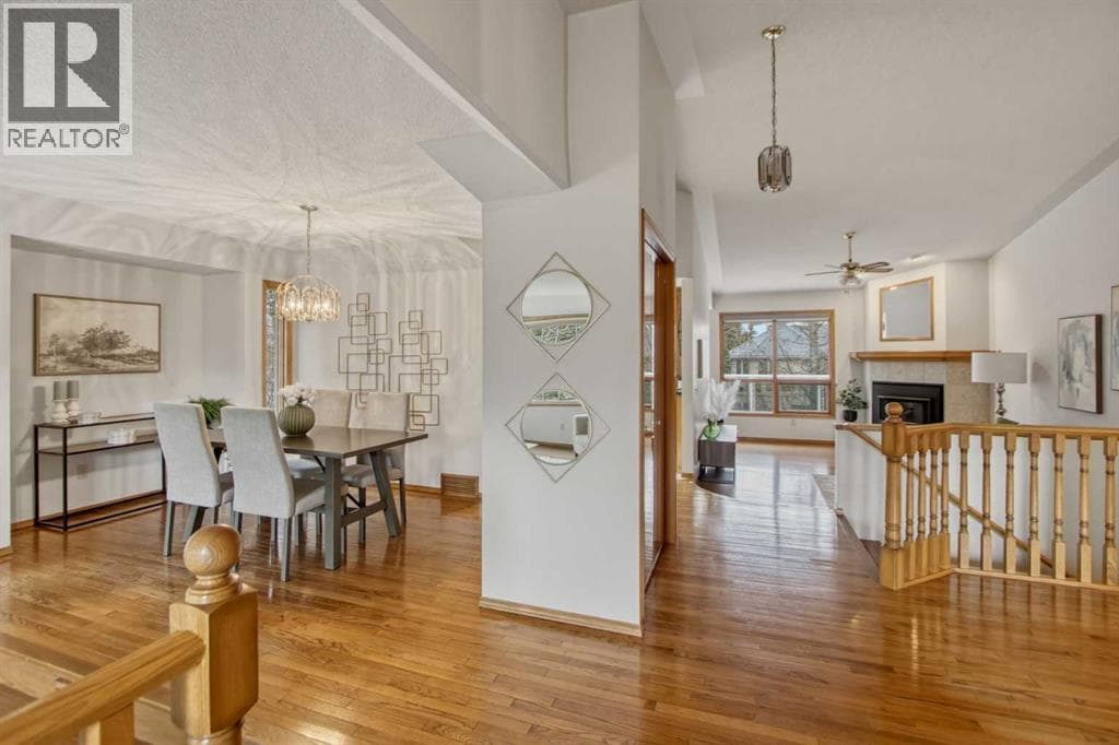 240 Varsity Estates Terrace NW — photo 3