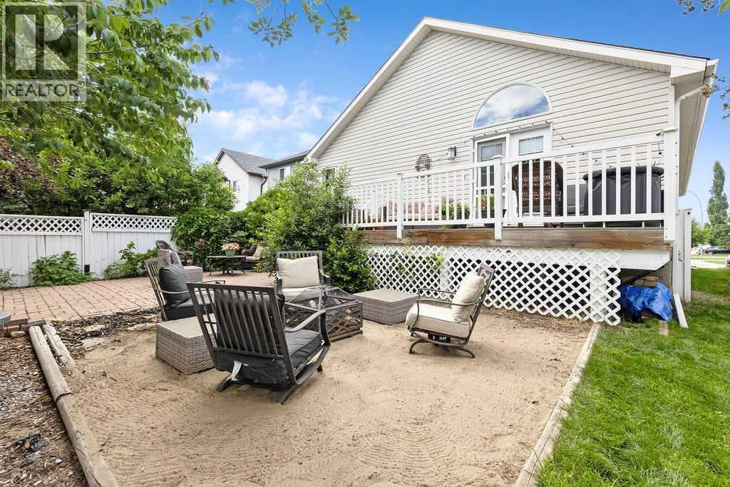 209 Coventry Circle NE — photo 3