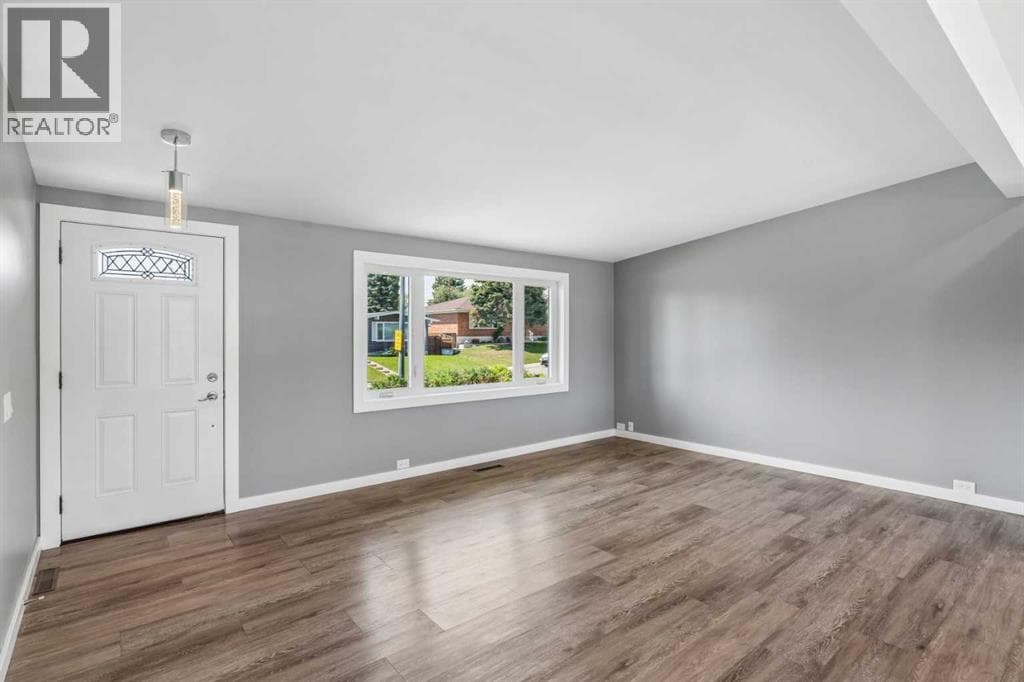 916 Mayland Drive NE — photo 5