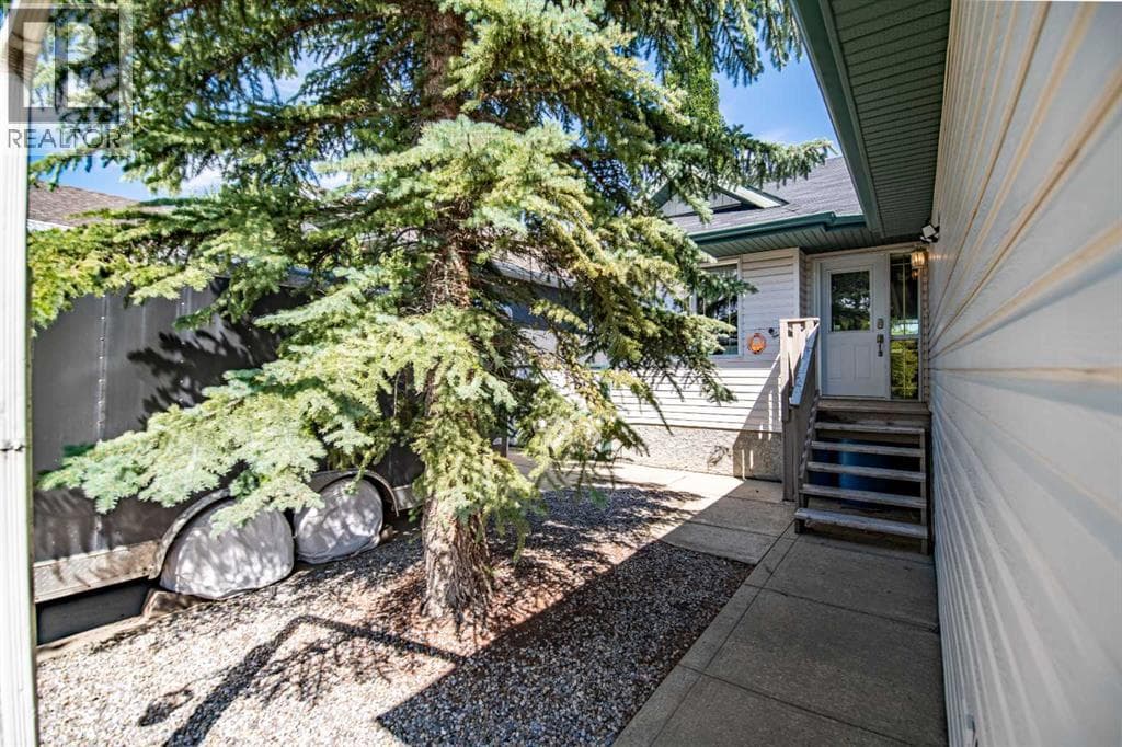 28 Westwood Crescent — photo 5
