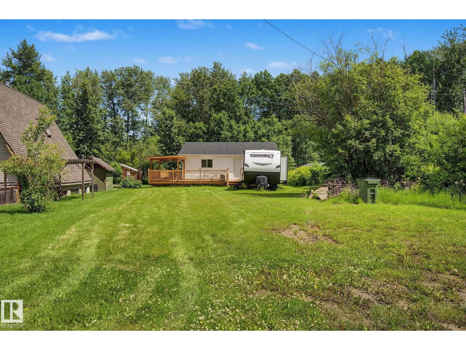 21 Spruce CR — photo 4