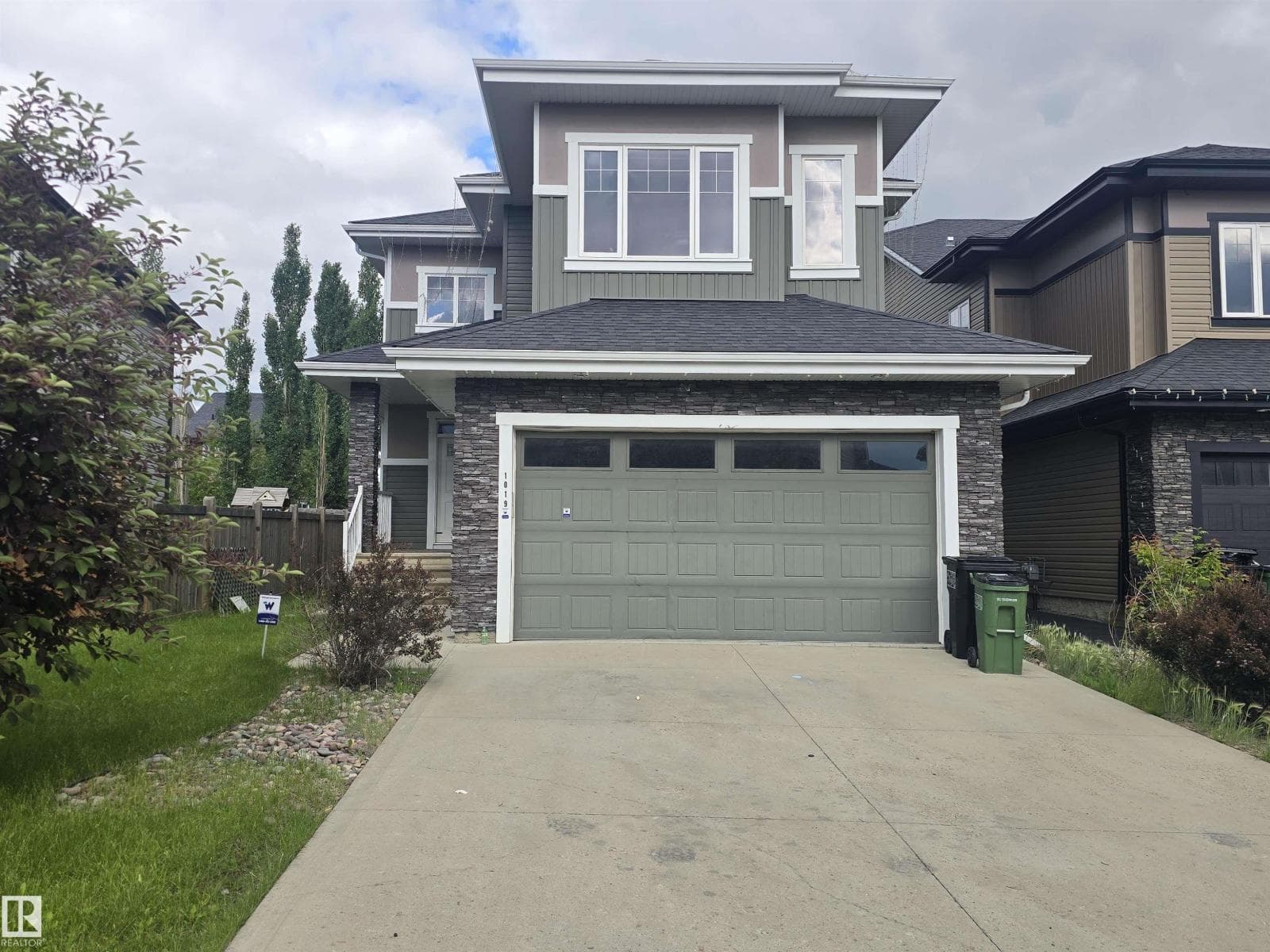 1019 175 ST SW