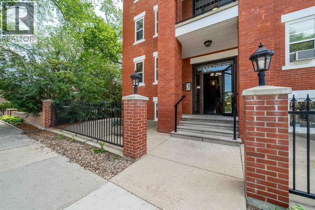 102, 371 Aberdeen Street SE