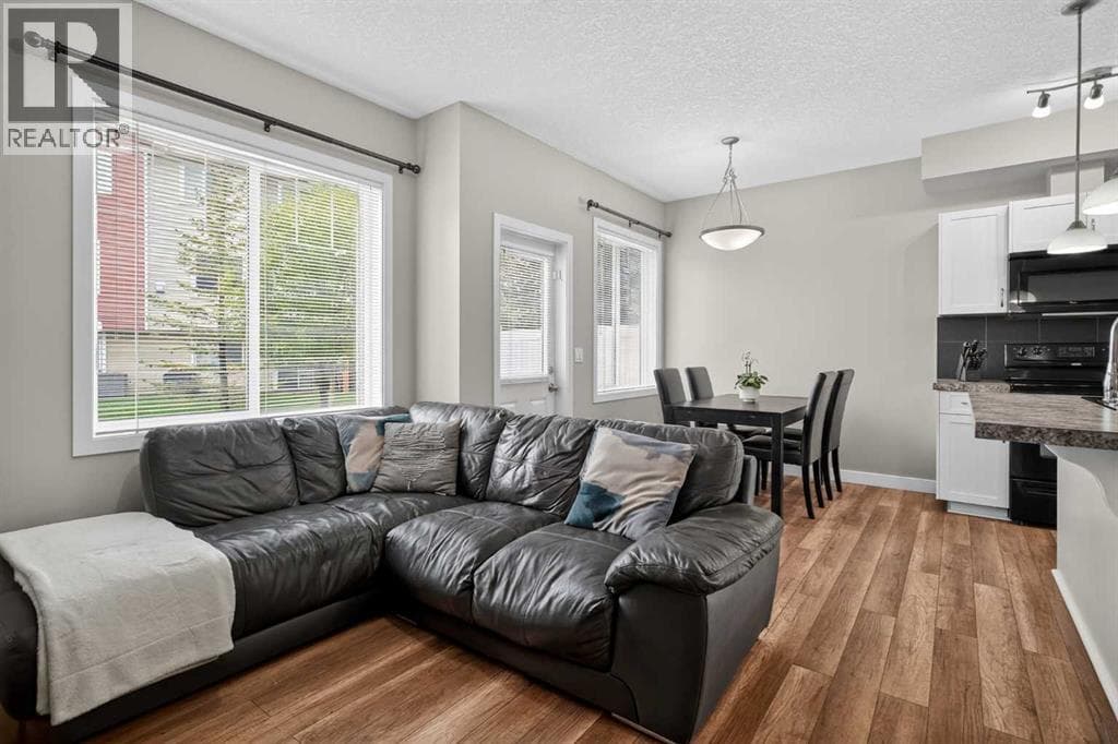 29 Sage Hill Common NW — photo 4