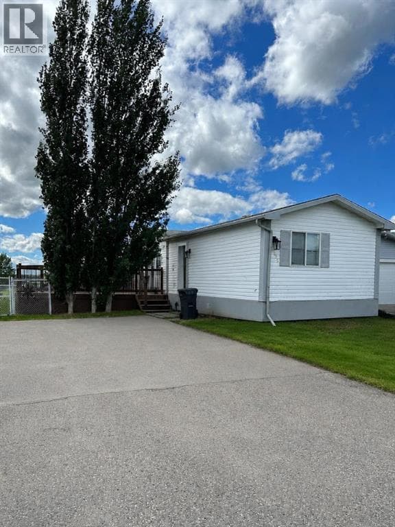 625 Carley Close — photo 2