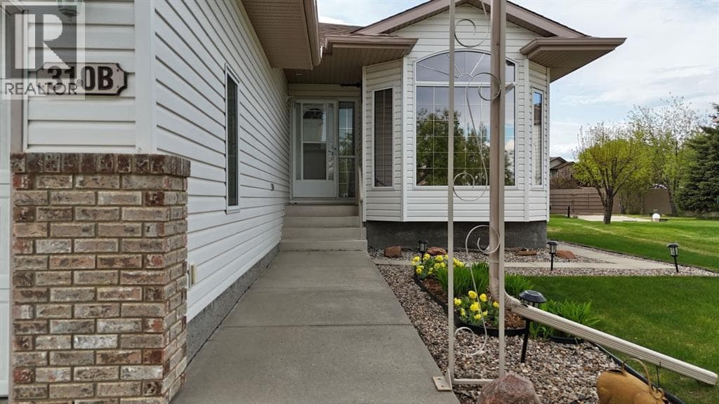 310B Edgewood Close — photo 4