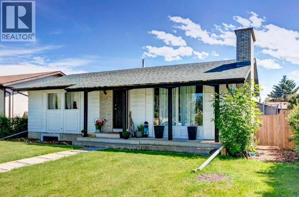 14 Mist Road SW — photo 2