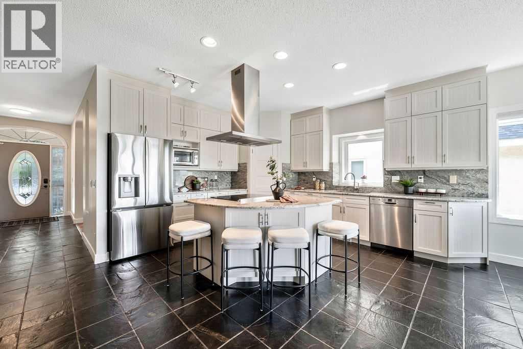 410 Mt Sparrowhawk Place SE — photo 4
