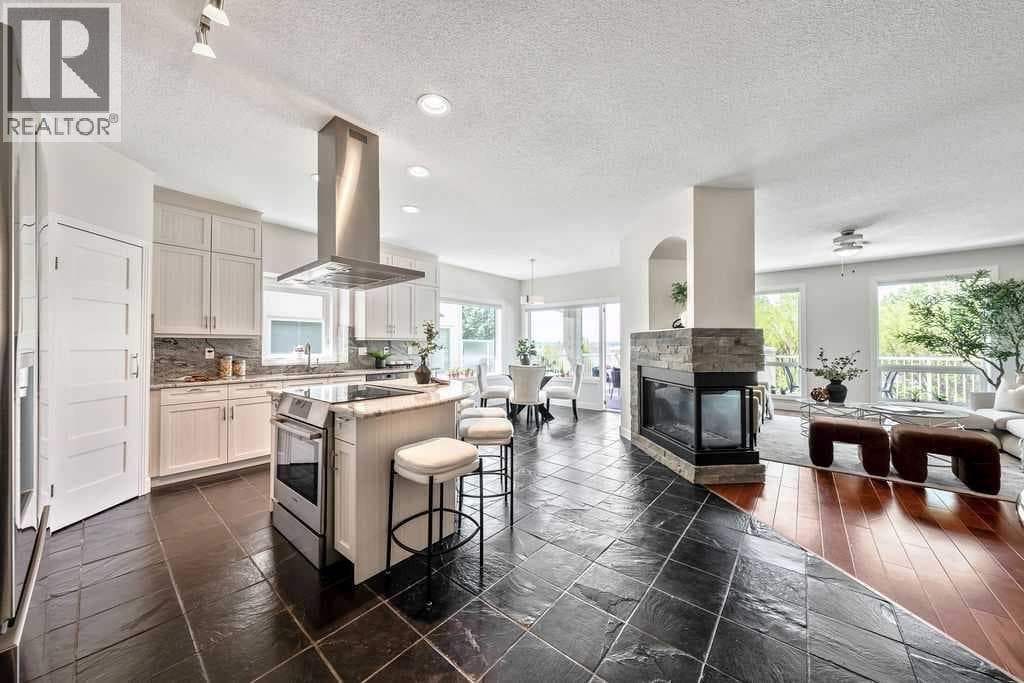 410 Mt Sparrowhawk Place SE — photo 3
