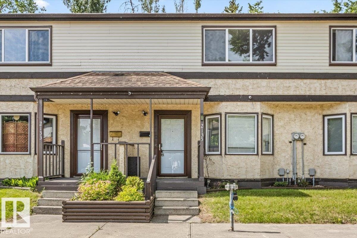 2135 141 AV NW