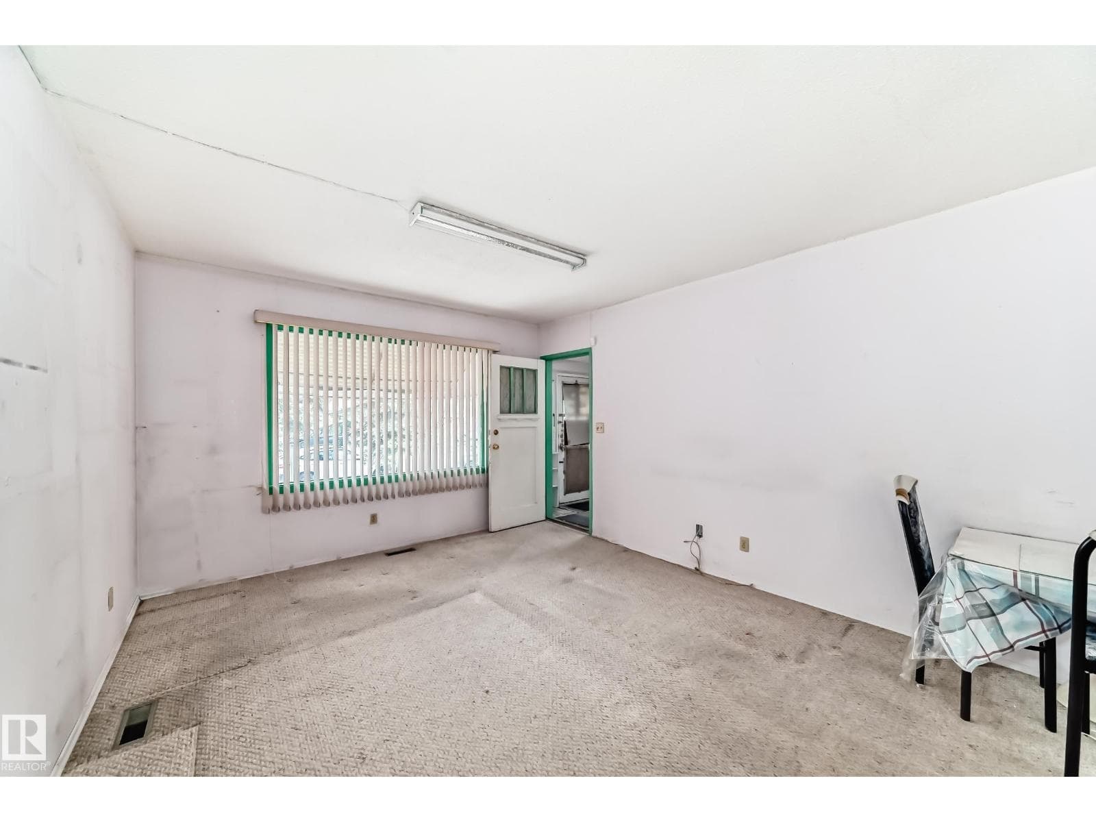 11239 97 ST NW — photo 3