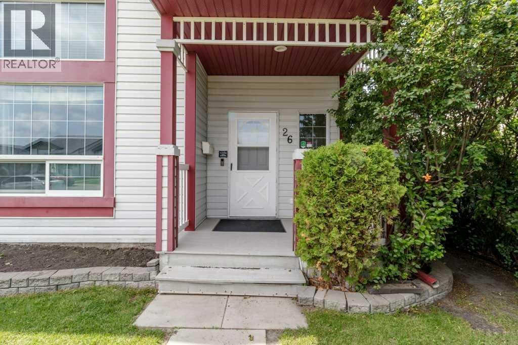 26 Lockwood Avenue — photo 2